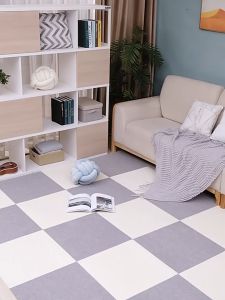 【Ready Stock】Five-leaf Grass Self-adhesive Luminous Non-slip Stair Carpet Mat Floor Staircase Carpets Protector Mats Safety for Kids