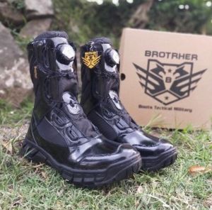SEPATU PDL  DINES TNI POLRI TALI PUTAR KULIT MENGKILAP MERK BROTRHER MODEL DOGLASH