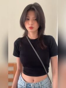 แขนสั้นลายคริสต์มาส ผู้หญิง เสื้อครอป t-shirt เสื้อขาว เสื้อสีดำ รูปแบบเทศกาลคริสต์มาส เสื้อยืดสีขาว เสื้อยืดสีดำ