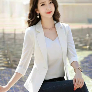 Slim Fit Short Womens Blazer Jacket Thin Spring Autumn New Style Fashionable Black White Trendy Streetwear Top Coat