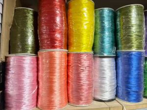 Cuộn dây tim chất dù bóng 3mm ( cuộn 200M ) . Dùng làm handmade  thắc vòng đeo tay ...