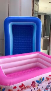 สระน้ำเป่าลม สระน้ำทรงสี่เหลี่ยม ขนาด 120x90x36 ซม พื้นเป่าลมกันกระแทก รูระบายน้ำออก ลายการ์ตูน พร้อมส่ง สมาชิก COD