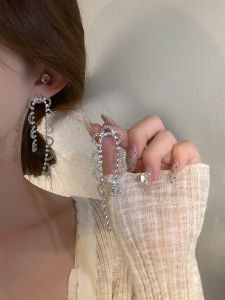 Fashionable Korean Style Lace Trim Metal Ear Cuff Elegant Personality Small Luxury Fresh out Ear Studs for Women