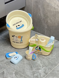 ชุดอุปกรณ์หอพักนักเรียน ชุดอุปกรณ์อาบน้ำ 3 ชิ้น ถ้วยแปรงสีฟัน ถ้วยน้ำหน้า ถังน้ำสำหรับน้ำร้อน ถังน้ำสำหรับน้ำเย็น ถังน้ำสำหรับน้ำแข็ง