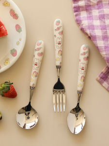Bộ Đồ Ăn Năm Thỏ Dâu Tây Hoa Sen Xanh Lam Gia Dụng Thìa Tròn Inox 304 Tay Cầm Gốm Sứ Muôi Canh Nĩa Trái Cây Đáng Yêu