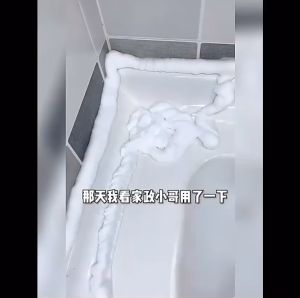 500ml Bubble Foaming Toilet Cleaner Powerful Cleaning Agent Magic Cleaner Pembersih Mangkuk Tandas Duitmali Pencuci Tandas Bilik Air Multifunction Bathroom Toilet Foam Cleaner Spray Stain Remover Clean 日本慕斯泡沫清洁劑