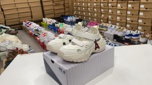 รองเท้าแตะ รัดส้น MLB Bigball Chunky สีครีม A Size 36-44 สินค้าขายดี มีบริการเก็บเงินปลายทาง