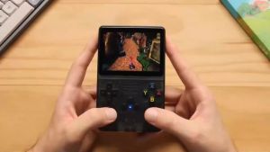 R36S Handheld Game Console Gameboy Playstation Video Retro Games Open Source Linux System 3.5 Inch IPS Screen