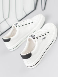 รองเท้าผ้าใบลำลองขนาดใหญ่สำหรับนักเรียน ทรงแบน ส้นแบน สำหรับผู้หญิง ฤดูใบไม้ผลิและฤดูใบไม้ร่วง รองเท้าผ้าใบสีขาว สวมใส่สบาย สวมใส่สบาย สำหรับผู้หญิงไซส์ใหญ่