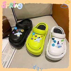 Lishops ใหม่มาก รองเท้าแตะหัวโต งานพื้นดำสกรีนโลโก้ นุ่มนิ่มน้ำหนักเบา ใส่สบายไม่เจ็บเท้า แถมตัวติดน่ารักโซคิ้วท์ให้ด้วยน๊าา ชอบก็ซื้อกันเลย