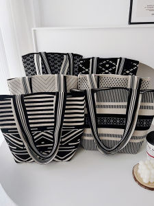 Commute Large Capacity Single Shoulder Handheld Knitted Bag Women Fashion 2023 New Niche Design Versatile Korean Version Bucket Bag