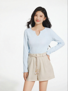 Hotwind | Autumn New Style Small V-neck Fitted Base Layer T-shirt