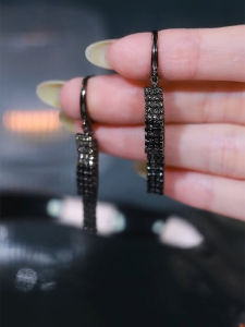 Luxurious Black Geometric Trendy Earrings with Synthetic Cubic Zirconia Rhinestone for Women Fashionable Jewelry