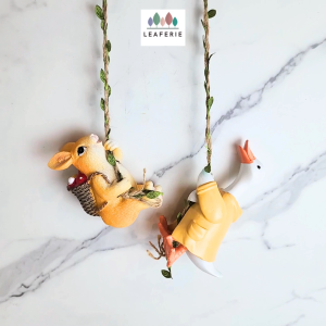 The Leaferie Pip Hanging Garden Decoration