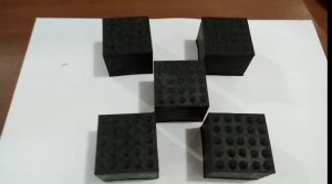 Karet Kaki 35mm x 35mm Pelindung Furniture