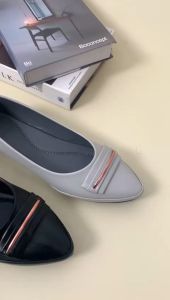 QUINCE Aleira Sepatu Flatshoes Wanita