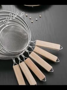 1pc 304 Stainless Steel Mesh Filter Spoon with Wooden Handle Flour Filter Spoon Household Kitchen Fried Food Filter Oil