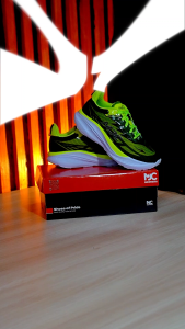 MJC Indonesia Quantum X - Sepatu Running Hijau Stabilo Olahraga Jogging Fashionable Working Sneakers For You Sepatu Pria Wanita Code Khenzin RN-01 warna Hitam Hijau Sol Bantal Nyaman High Visibility