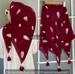 KERUDUNG SEGIEMPAT MOTIF BULU