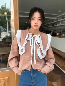 เสื้อผ้าแฟชั่นผู้หญิง สไตล์สาวเกาหลี เสื้อปก 2 ชั้น แต่งระบาย ผูกโบว์  แขนยาว#WS228