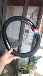 Bọc vô lăng Peugeot 2008 3008 5008 408 cao cấp bao tay lái xe peugeot