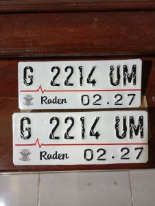 1 hari jadi CUSTOM PLAT NOMOR MOTOR PUTIH BAUT TANAM VARIASI TERBARU