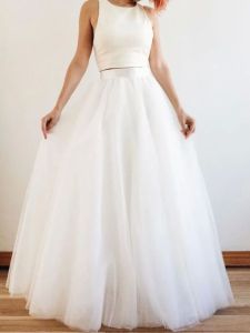 กระโปรงยาวผ้าตาข่ายสีพื้นเอวสูง กระโปรงยาวคลุมเข่าผ้าตาข่ายสไตล์สตรีทสำหรับผู้หญิง ฤดูใบไม้ร่วง 2024 กระโปรงทรงเอ