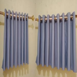gorden mini malis/poni atas pintu