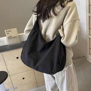 Waterproof Nylon Dumpling Shape Large Capacity Crossbody Bag Single Shoulder Bag for Students Going to Class Casual Style