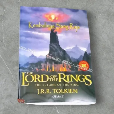 Paket 4 Buku Lord of the rings Bahasa Indonesia - sembilan pembawa cincin dua menara kembalinya sang raja daan the Hobbit - buku baaru daan bersegel