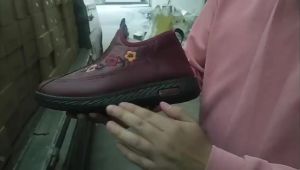 Giày Vải Bắc Kinh Cũ Giày Thường Mẫu Mới Mùa Xuân Thoải Mái Đế Mềm Giày Cho Mẹ Trung Niên Và Cao Tuổi Thời Trang Dễ Phối Đồ