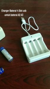 Charger Baterai USB Plug 4 slot for AA/AAA
