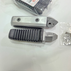 พักเท้าฮายาเต้ แท้ แปลงแล้วใส่ได้เลย เวฟ ดรีม พักเท้าใส่เวฟรุ่น 125S-R บังลม 100S / Wave110i-125iวาฬ/Led