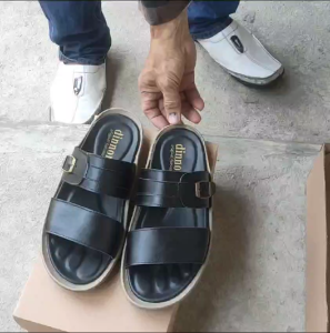 Dinnor Sandal Slop Kulit Pria keren
