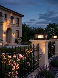 QIANQIU | Solar Waterproof Outdoor Pillar Light