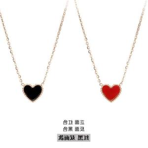 สร้อยคอไททาเนียมสีทองแดงรูปหัวใจสองด้าน สร้อยคอแบบไขว้ ของขวัญที่น่าตื่นตาตื่นใจสำหรับผู้หญิง งานแต่งงาน วันเกิด