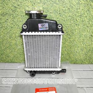paketan radiator assy termostat thermostat dan sambungan selang T honda vario lama dan vario techno karbu