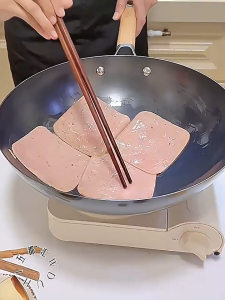SUPVIBE Uncoated Frying Pan Thickened Iron Frying Pan 24cm/30cm Large Capacity All Stovetop Usable