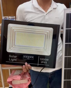 Đèn LED Nhôm Đúc Năng Lượng Mặt Trời 1000W - Tấm Pin 35*70cm Nhôm Đúc Nguyên Khối -Siêu Sáng-Siêu Bền-Siêu Tiết Kiệm...