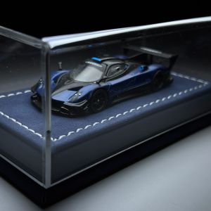 High-End Acrylic Car Model Display Box Dust Cover Special Leather Base for Collectible Toy Realistic Vehicle Static Model