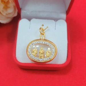 จี้เทพ 3 องค์ ฮก ลก ซิ่ว ล้อมเพชร ขนาด 2.5x2 cm เสริมดวง เสริมโชคลาภ ร่ำรวยหรือความมั่งคั่ง อายุยืน