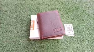 Dompet Pria Lipat Dua Model Berdiri Import