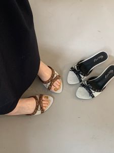 Dép Biển Đinh Ốc Nơ Vintage thoải mái