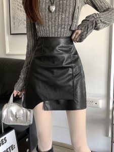 กระโปรงหนัง PU สีดำสไตล์อเมริกันย้อนยุค กระโปรงสั้นเอวสูง ทรงเอ สำหรับผู้หญิงไซส์ใหญ่ ฤดูใบไม้ร่วง 2023 กระโปรงสั้น