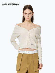 ANN ANDELMAN | Off-shoulder Design Knitted Cardigan