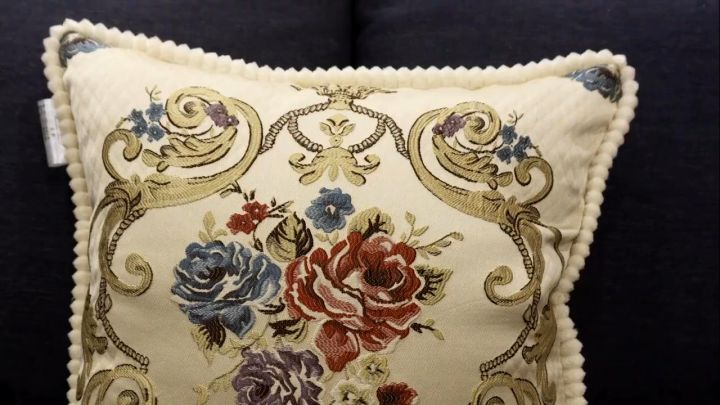 Sarung Bantal Sofa Import Mewah European Moroccan Style Classical