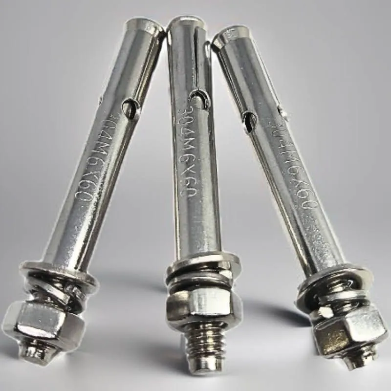 So sánh nở inox 10x80 với nở thép mạ kẽm