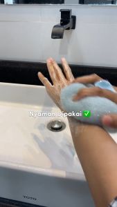 Spons Mandi Bulat Penghilang Daki Sikat Kulit Gosok Pijat Bahan Lembut Premium Quality Dengan Pegangan