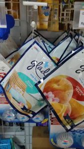 Glade Air freshner Pengharum ruangan gantung 70 gr All In One