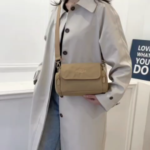 Tas Colorful fox 1204 Tas Selempang Wanita original Slingbag Shoulder Bag Bahan Anti Air